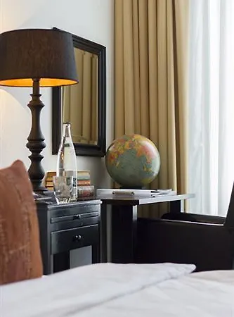 Boutique Quartier Du Port Hotel 4*