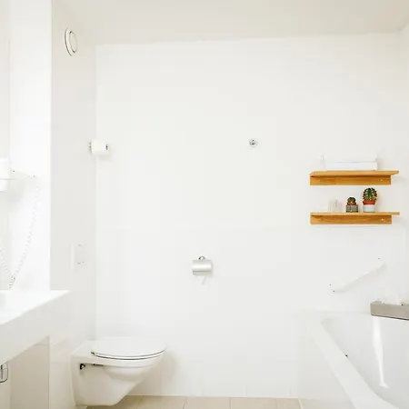 Hotel Boutique Quartier Du Port 4*